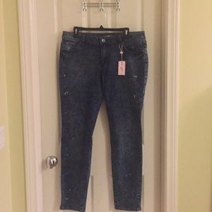 CAbi Constellation Wash Skinny Jean